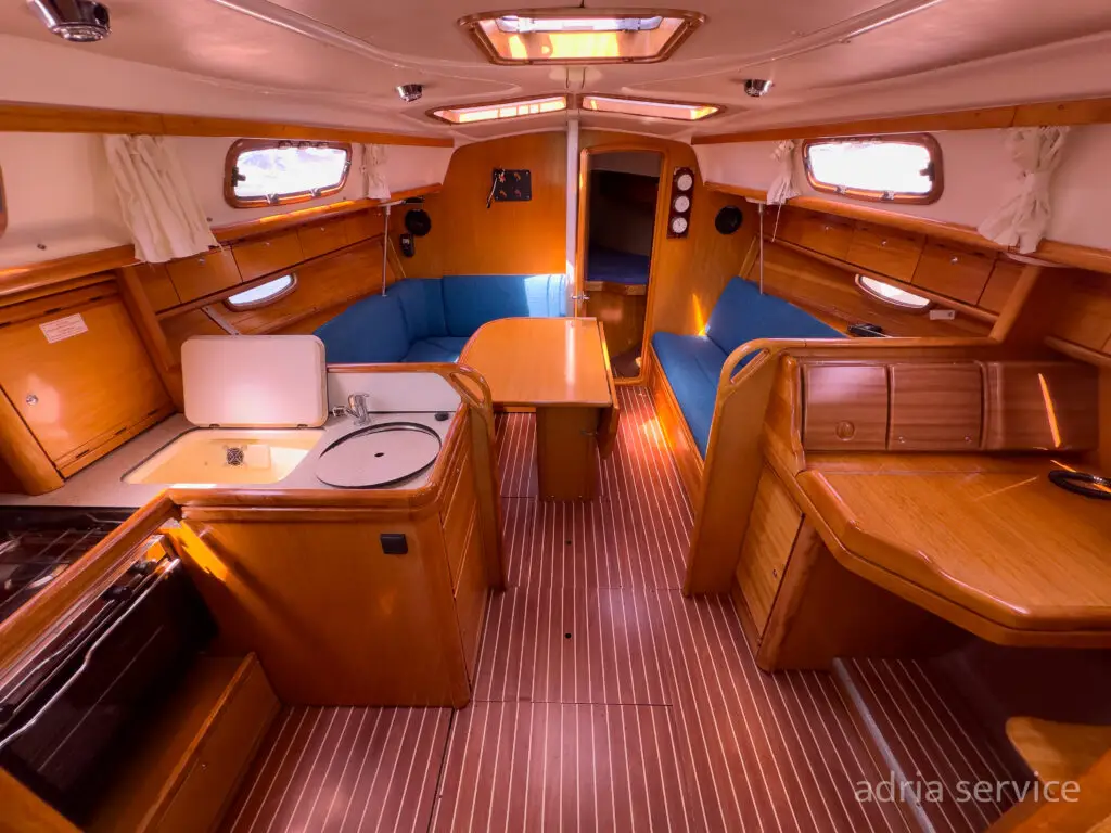 Sailboat Small AS - salon top view. Bavaria 33 Cruiser, built in 2007 and docked in IZOLA.